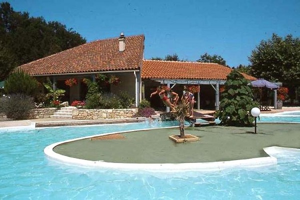 Le Village du Port, Saint-Sozy (Lot)